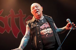 Zemřel zpěvák Angry Anderson - Novinky